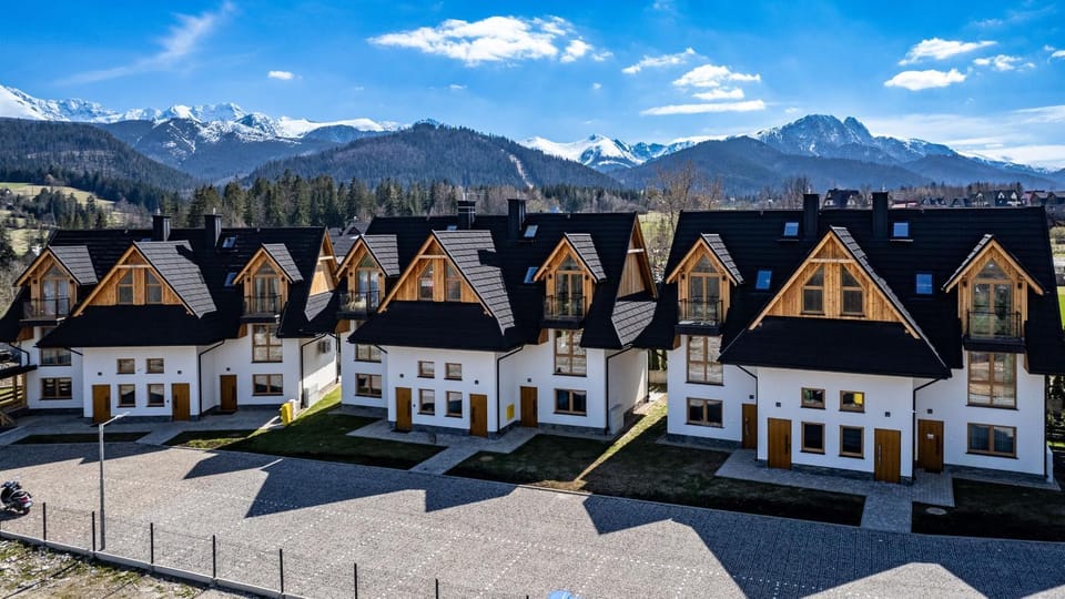 Property building, Mountain view