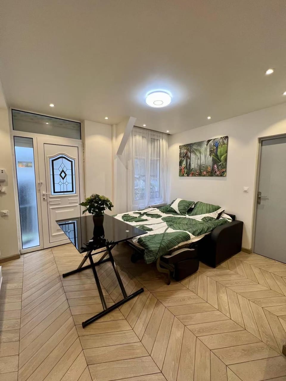 Property building, View (from property/room), View (from property/room), Photo of the whole room, Bedroom