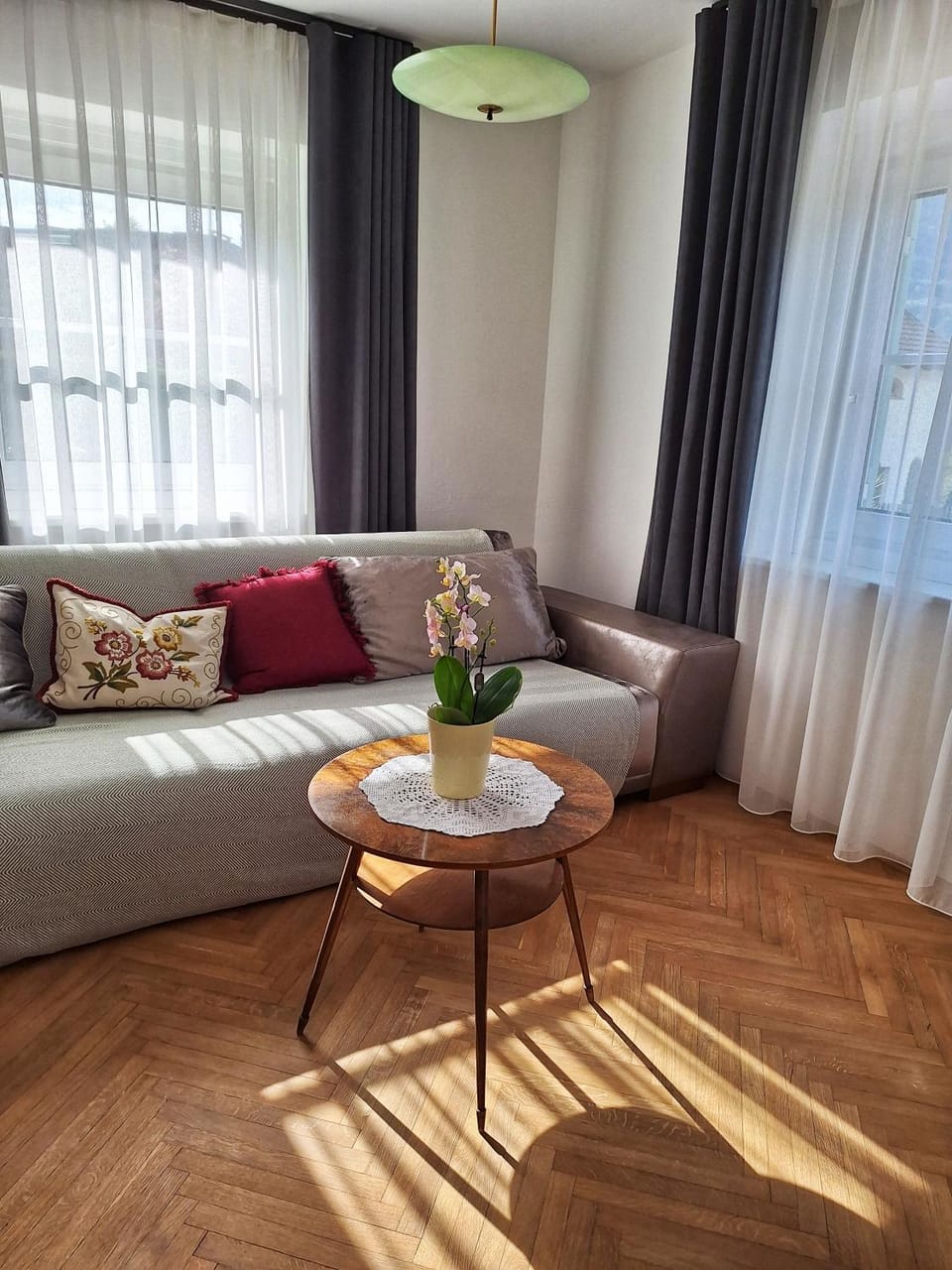Café Rudi Living Bed and Breakfast in Tirol
