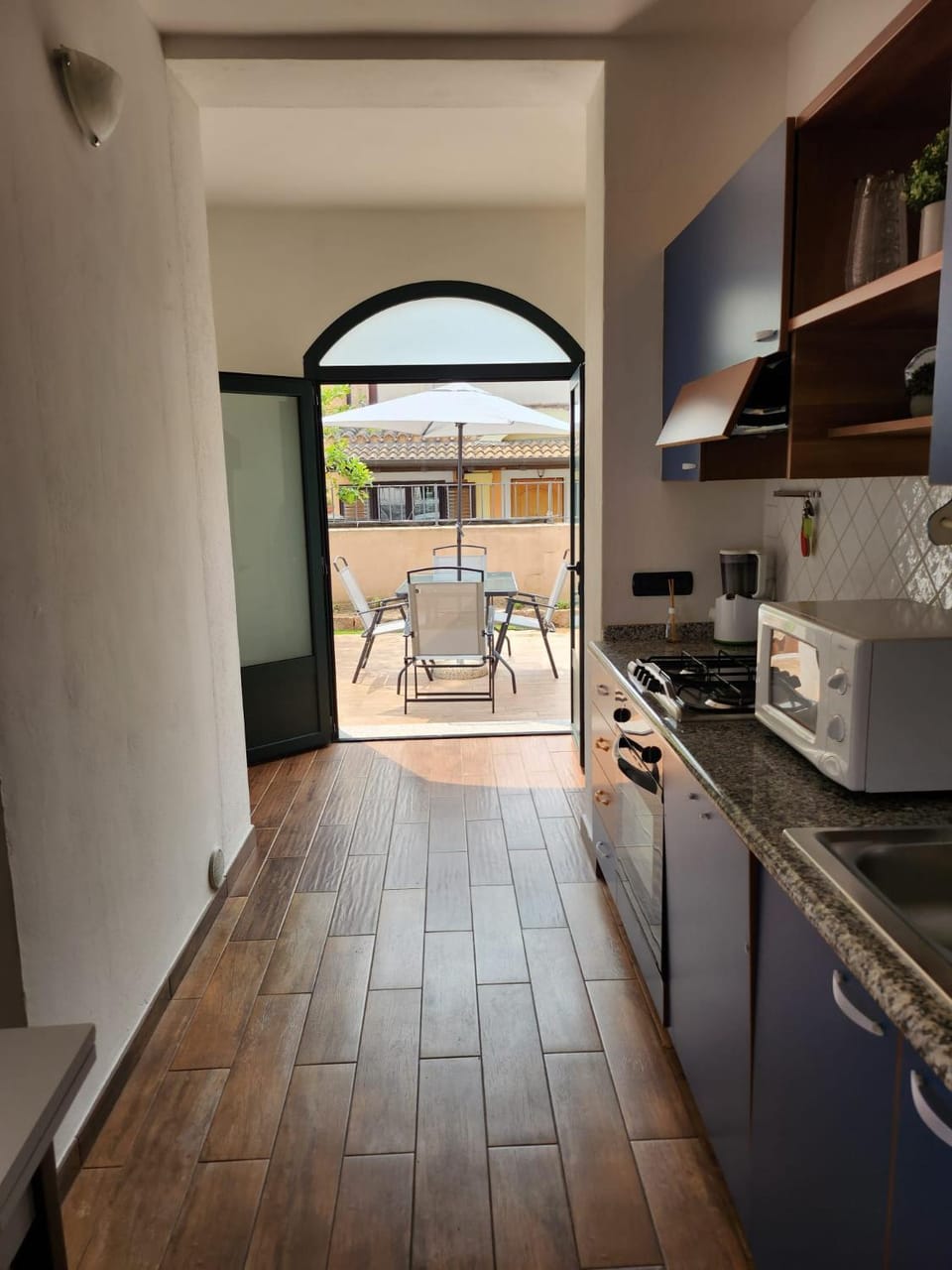 Kitchen or kitchenette