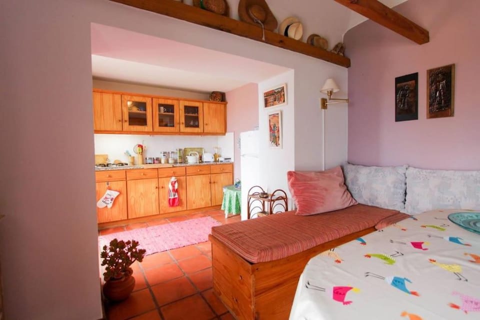 Cozy and traditional stone house House in Madeira District
