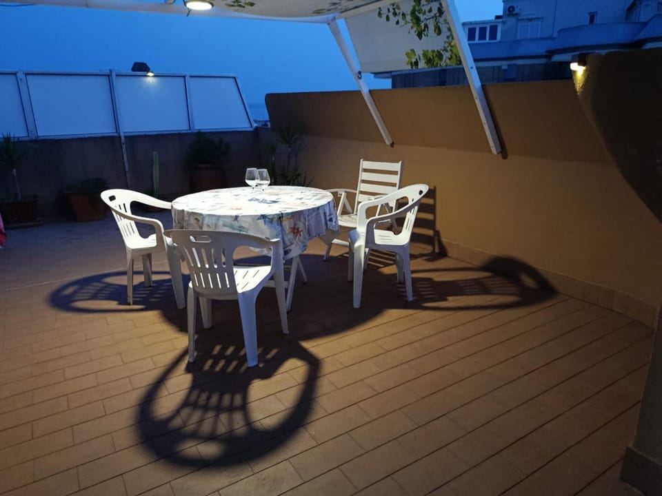 Terrazza con vista Apartment in Nettuno