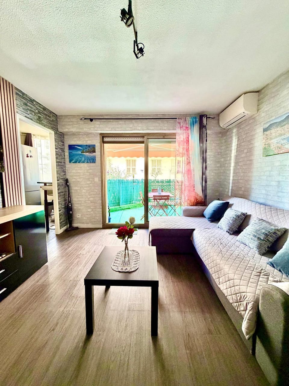 studio city center beach side free paddle beautiful terrace Apartment in Nice
