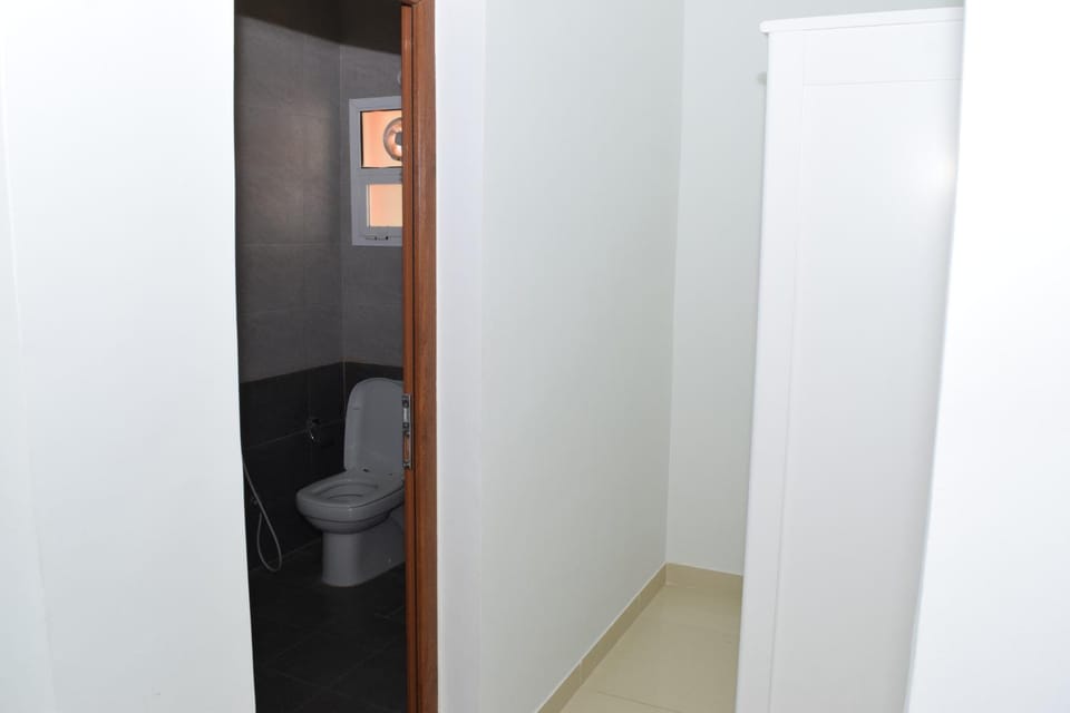 Toilet, Bathroom