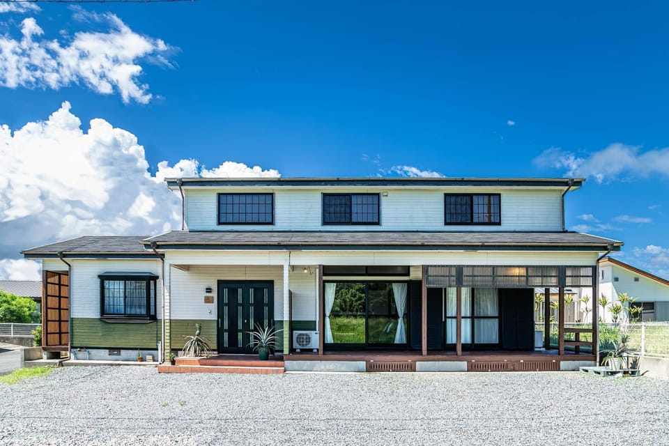 Property building, Day, Garden