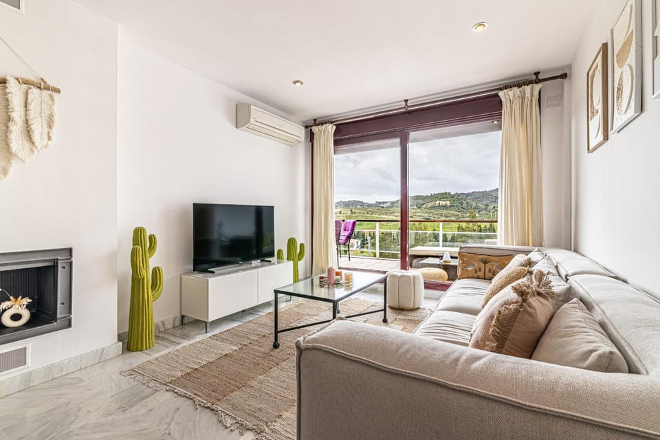 TV and multimedia, Seating area
