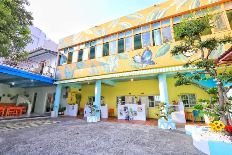 Fumigate Hotel Vacation rental in Hengchun Township