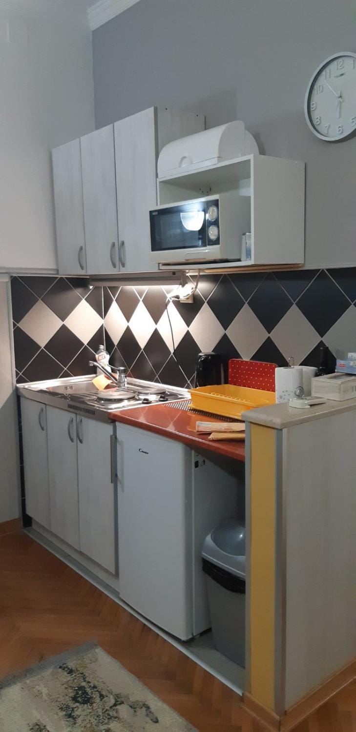Kitchen or kitchenette, stove