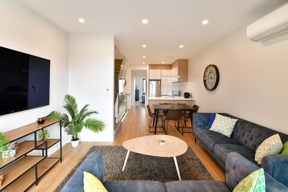 Communal lounge/ TV room, Living room