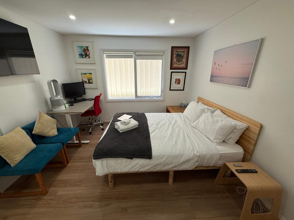 Bed, Bedroom
