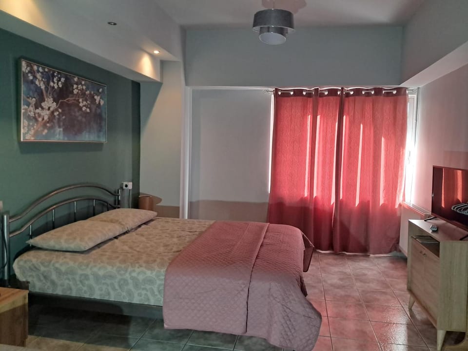 Happy Traveller Apartment in Volos