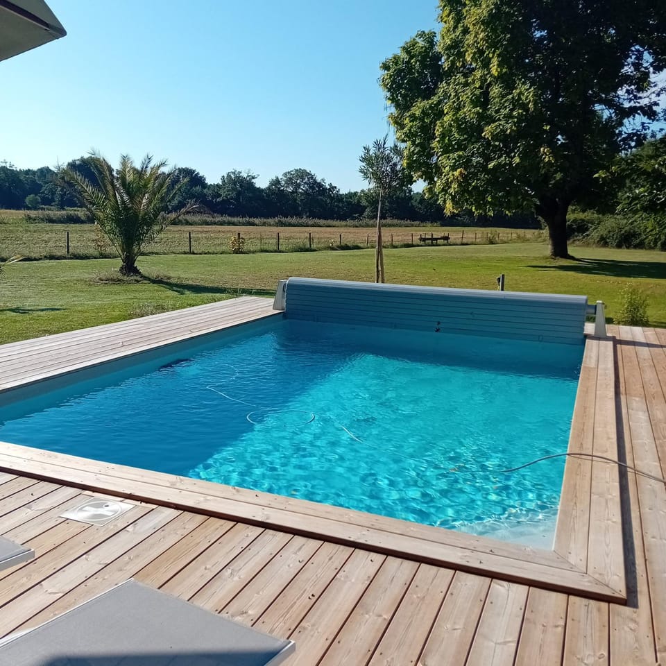 Balcony/Terrace, Pool view, Swimming pool
