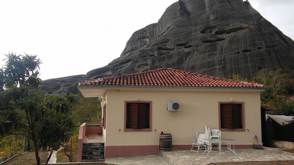 Property building, Day, Natural landscape, Mountain view