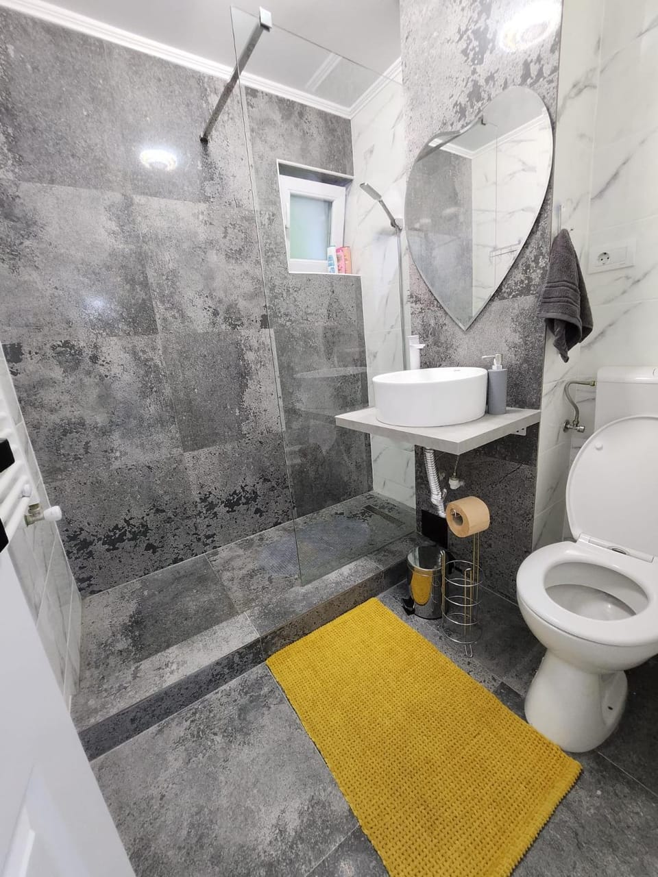 EDWARD RESIDENCE Apartment in Romania