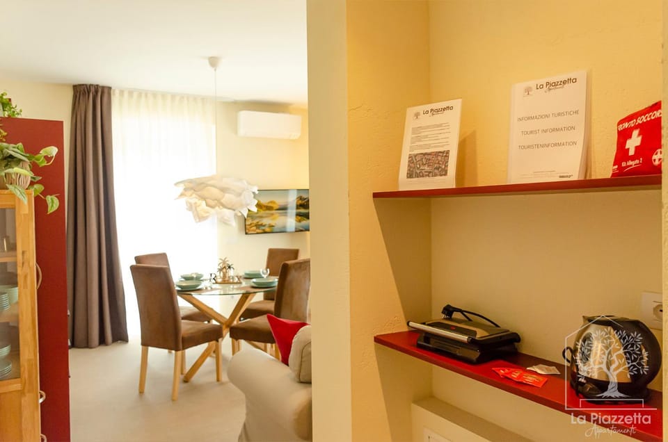 Coffee/tea facilities, toaster