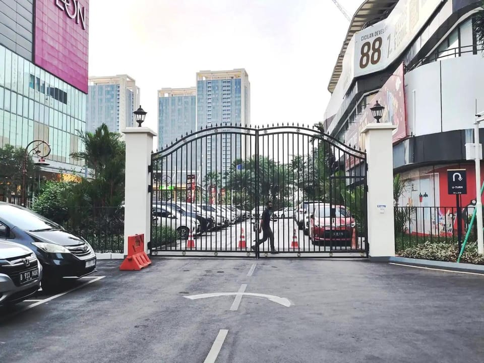 3BR Apartment at Skyhouse BSD beside Aeon Mall BSD Apartment in West Java