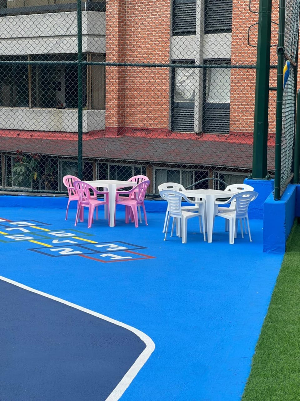 Tennis court