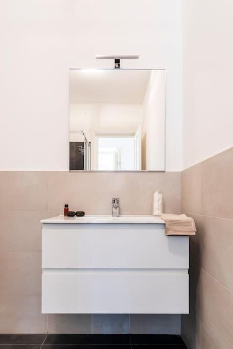 Zefiro Flexyrent apt. A.C., Parking close to beach Apartment in Rapallo