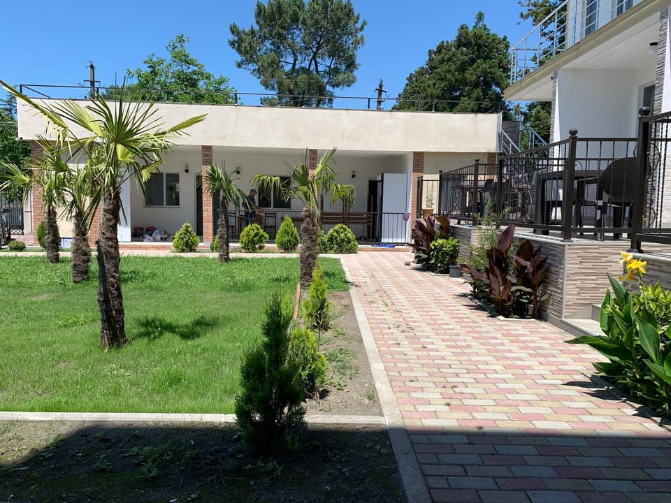 Garden, Garden view