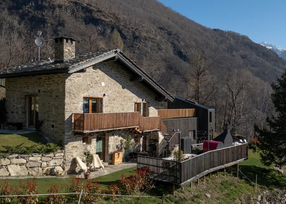 Property building, Day, Natural landscape