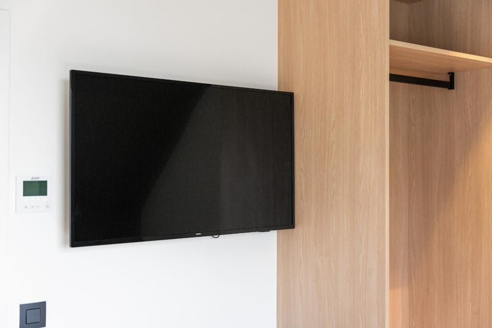 TV and multimedia, wardrobe