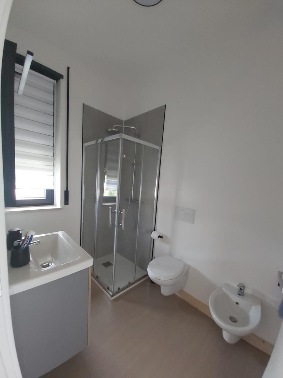 Shower, Toilet, Bathroom