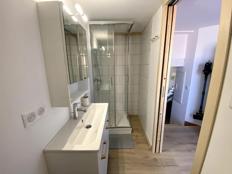 Chaleureux T3 avec terrasse/ Proche Valence Apartment in Provence-Alpes-Côte d'Azur