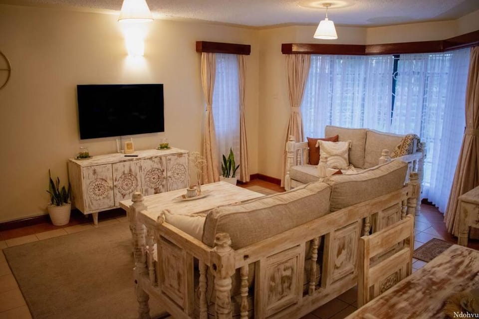 Warm & Cozy 2-Br Apartment. 10 mins from City Centre Apartment in Nairobi