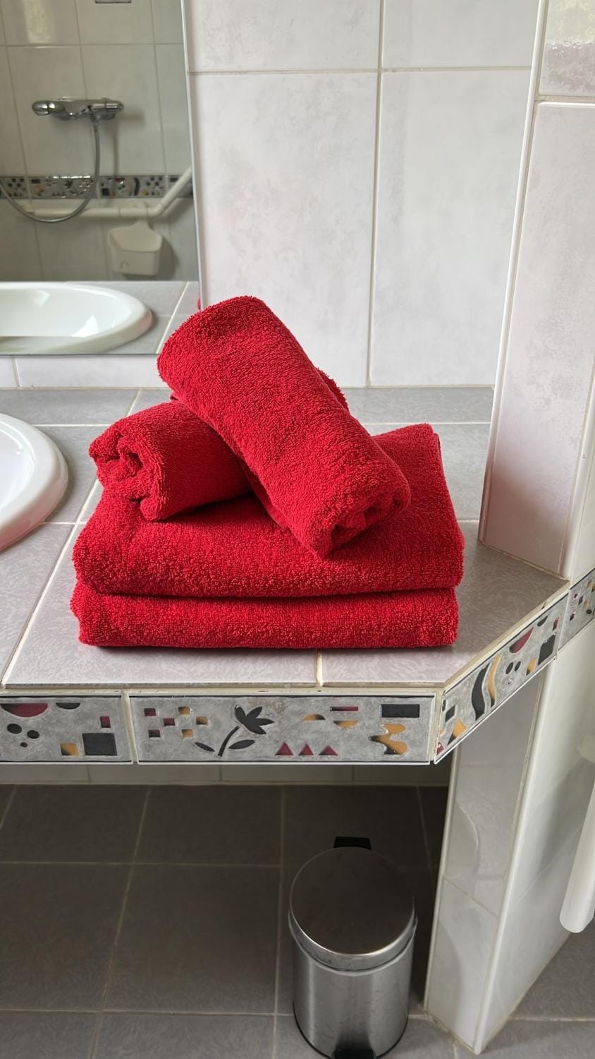 Bathroom, towels