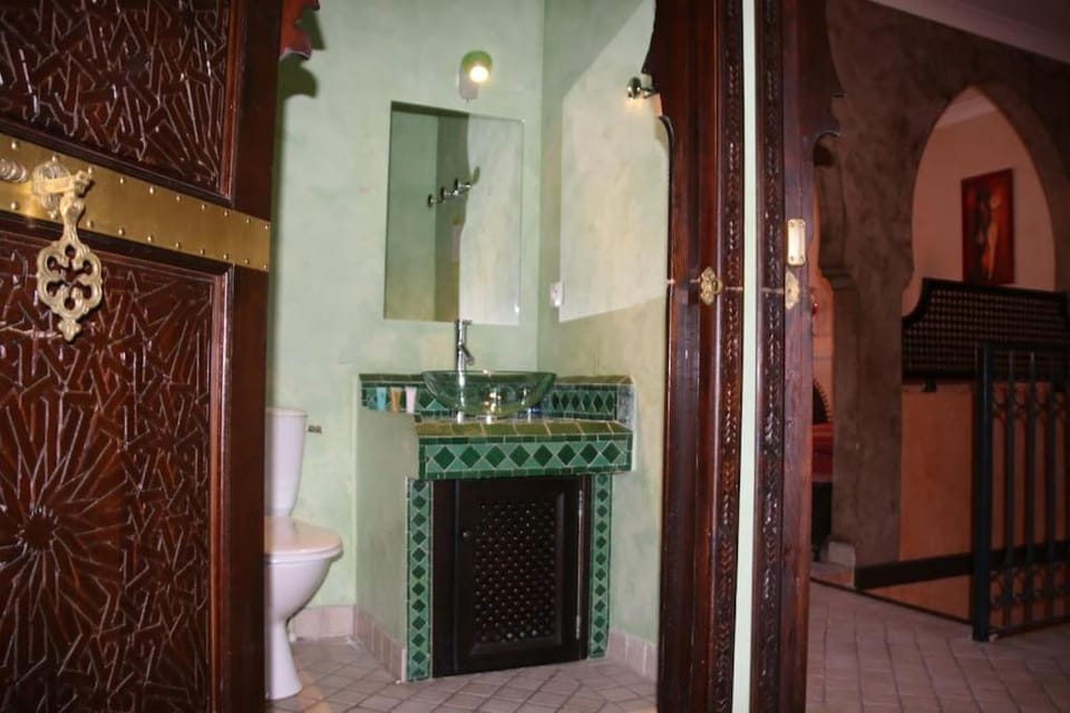 Chambre Zagora, Riad 8 au village naturiste Couple only Riad in Agde