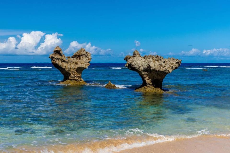 庭付き一棟貸 ビーチまで3分 宇利島車で7分 最大8人 Luana house House in Okinawa Prefecture