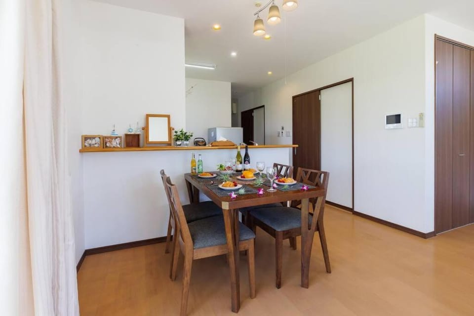 庭付き一棟貸 ビーチまで3分 宇利島車で7分 最大8人 Luana house House in Okinawa Prefecture