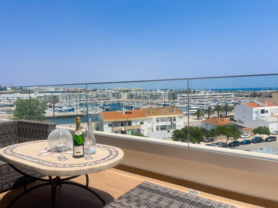 Patio, Day, Natural landscape, View (from property/room), Balcony/Terrace, Dining area, City view, Sea view