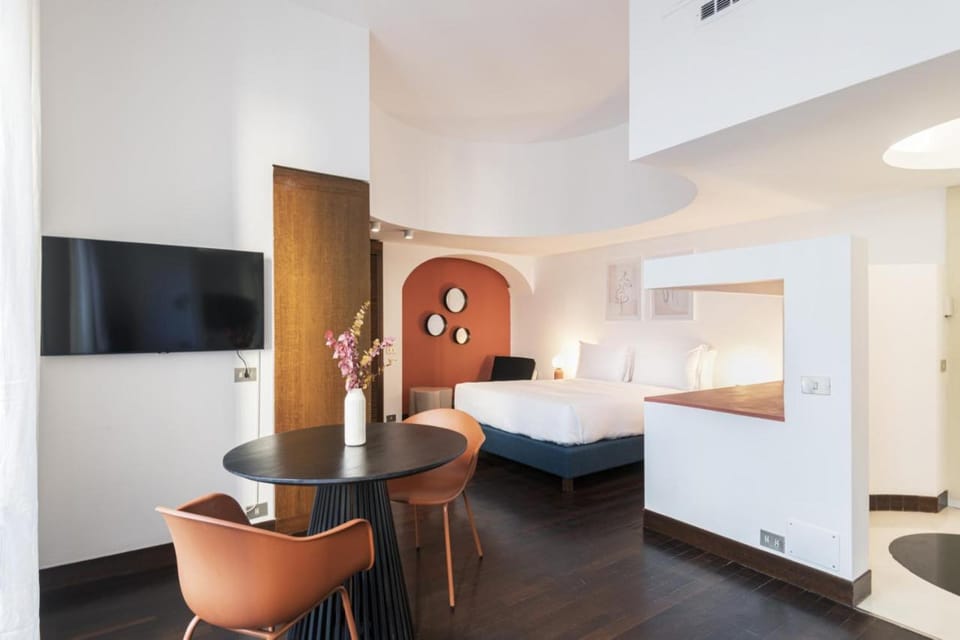 Borgonuovo Apartment in Milan