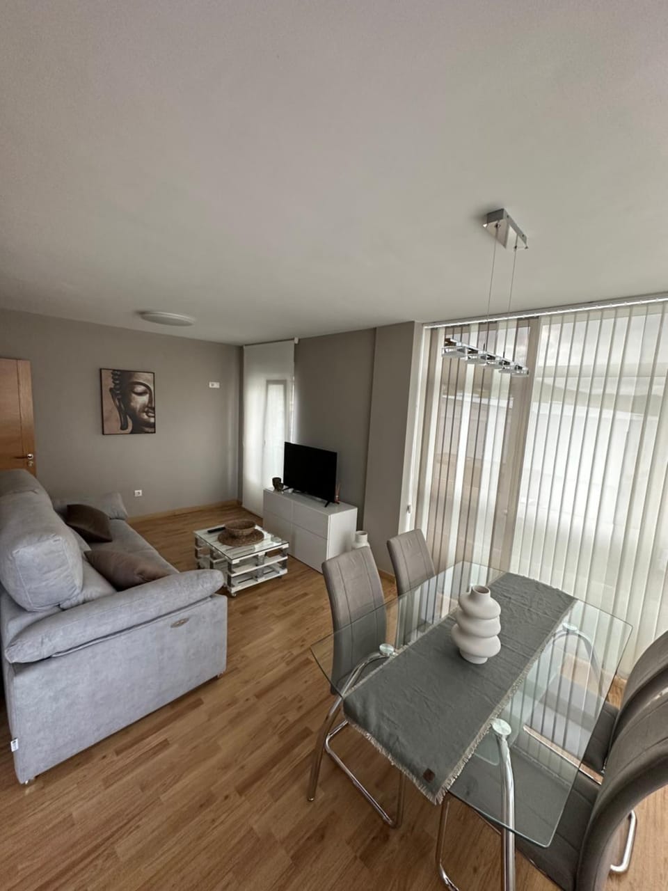 TV and multimedia, Living room, Dining area