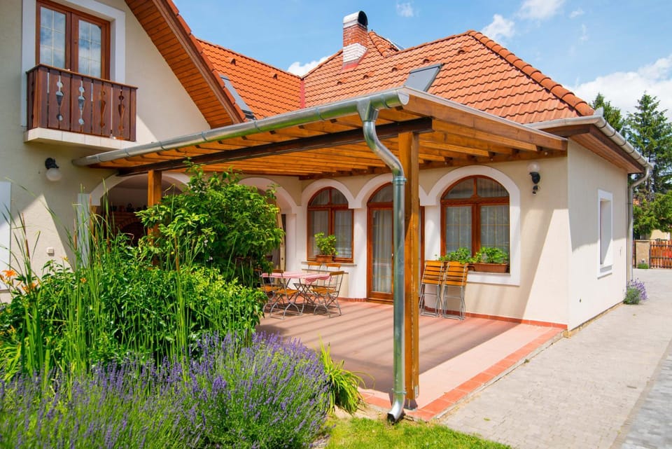 Vámosi Vendégház Apartment in Hungary
