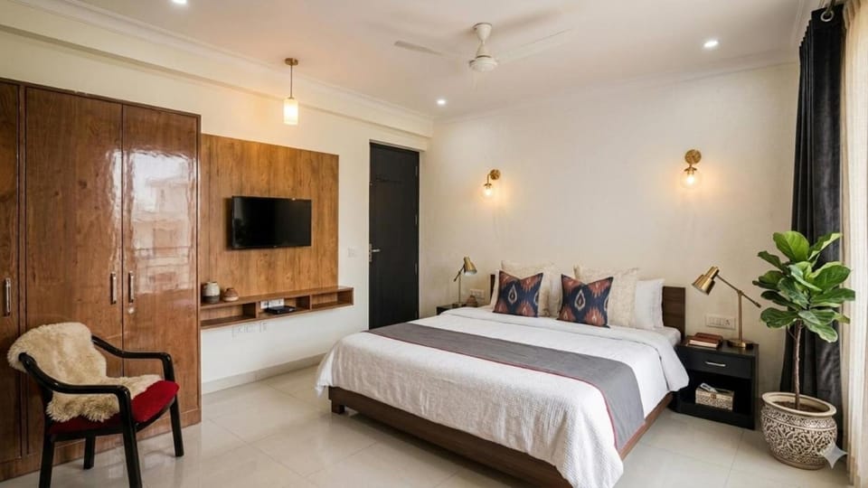 Bed, Bedroom, air conditioner