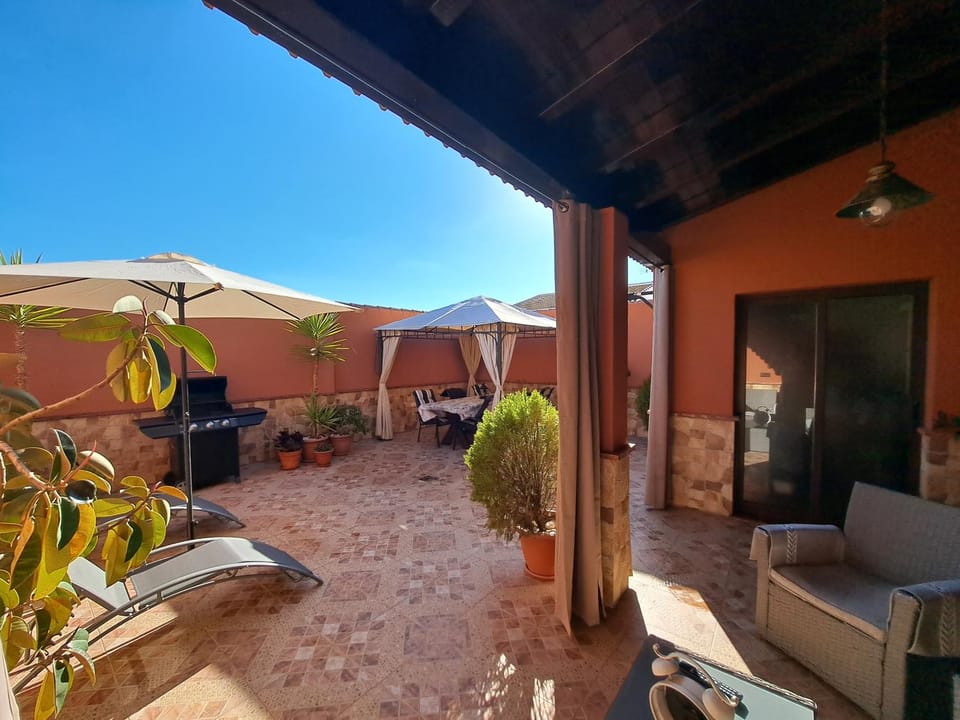 Patio, Balcony/Terrace