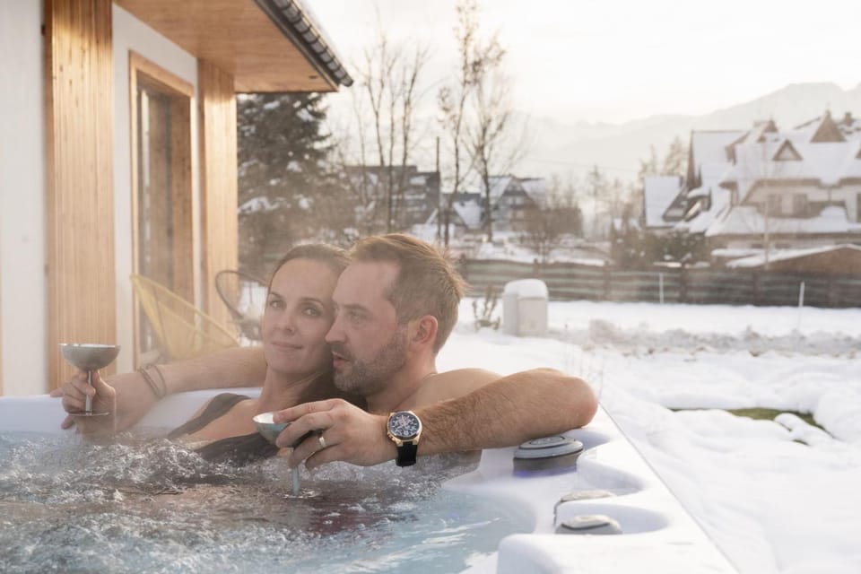 Hot Tub, Mountain view