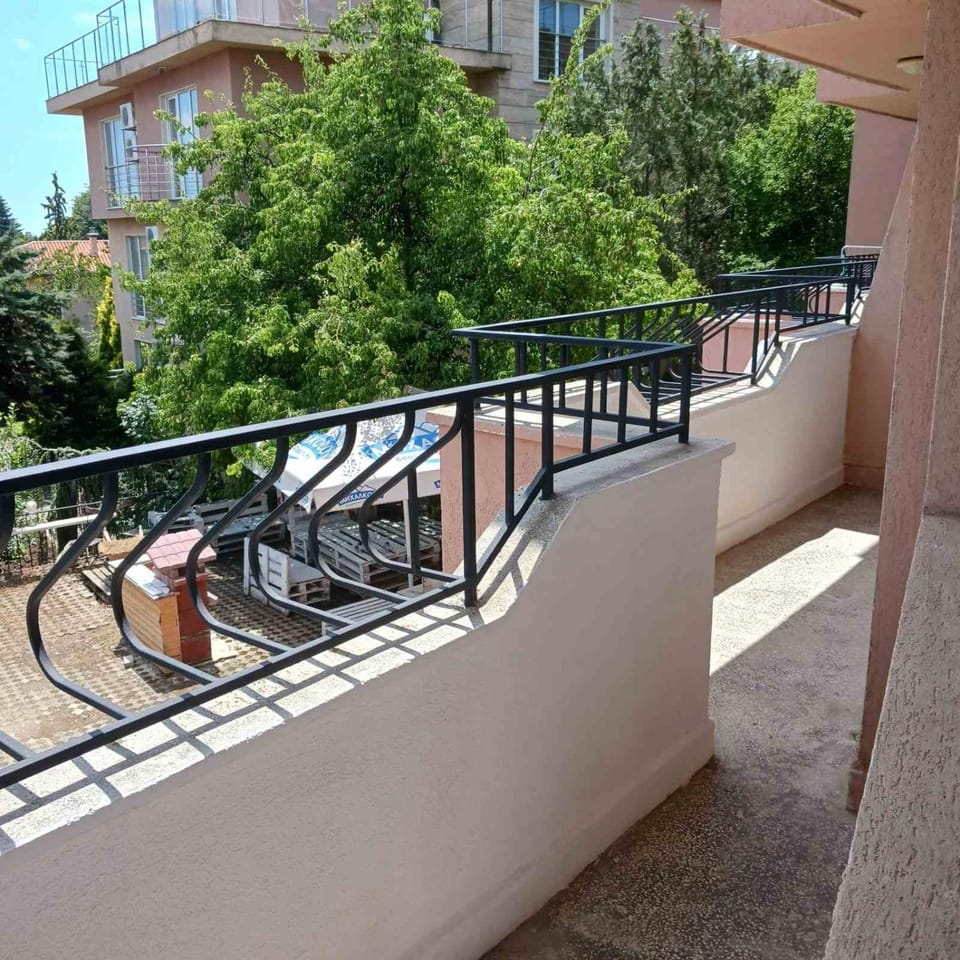 Wild Chery - 2 bedroom apartment - Economy Apartment in Varna