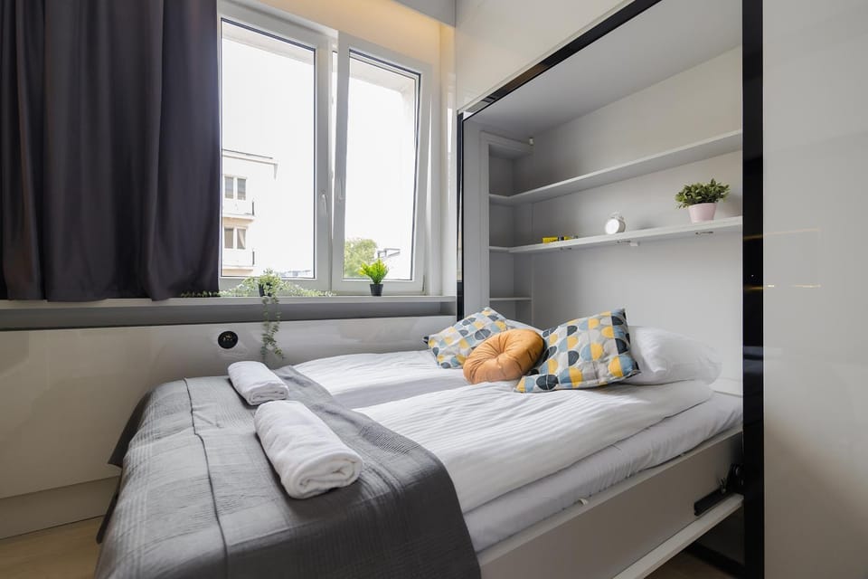 Bed, Photo of the whole room, wardrobe