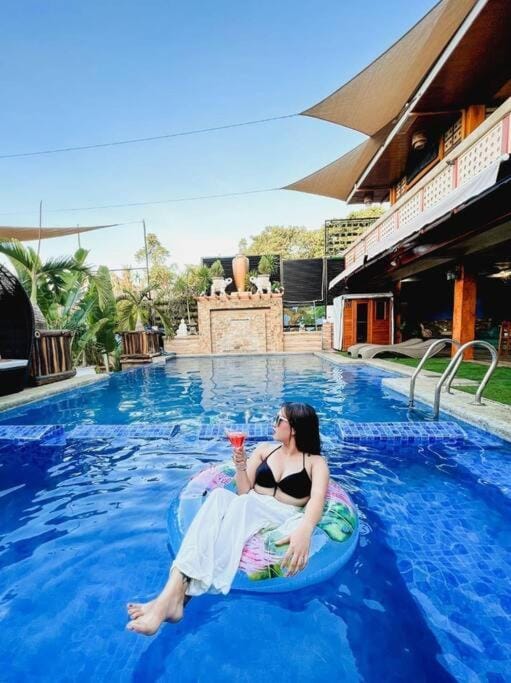 Pool view, Swimming pool