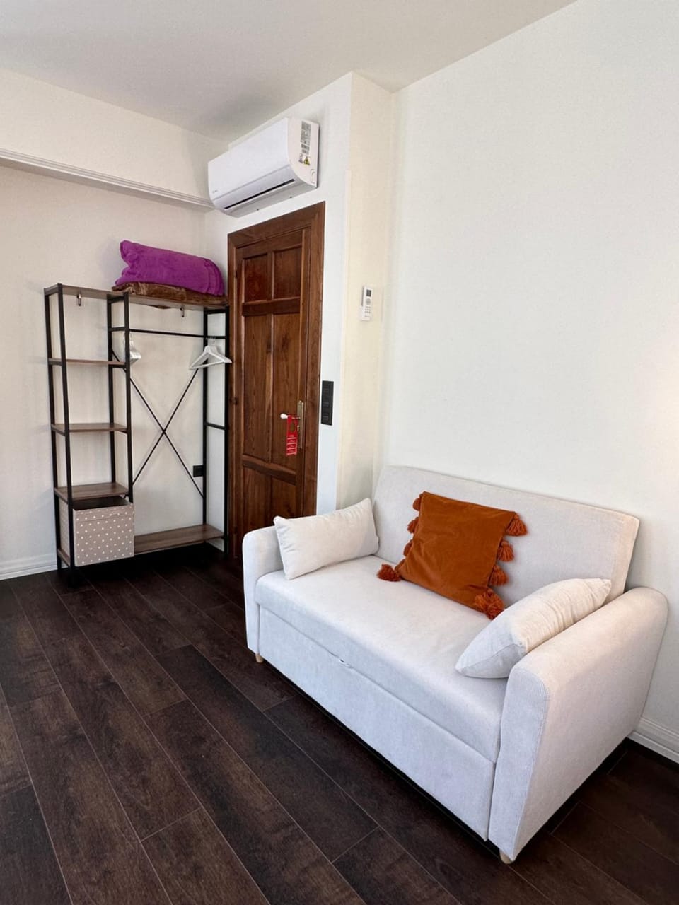 CLAREN´S BOUTIQUE ROOMS Bed and Breakfast in Asturias