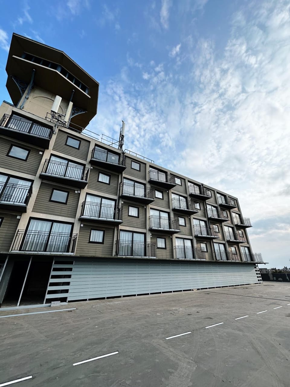 Property building, Day