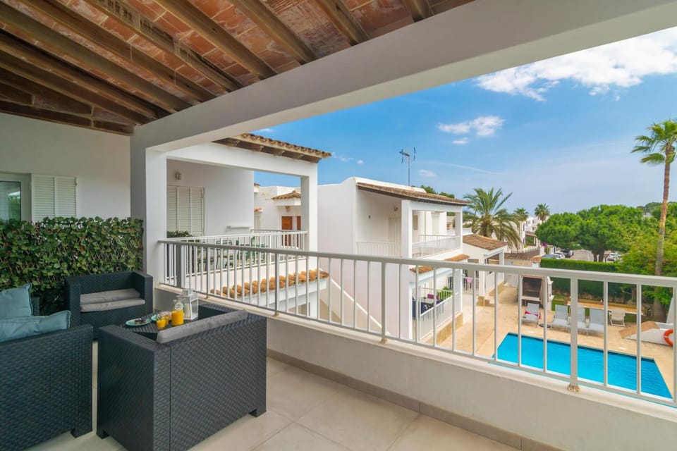 Balcony/Terrace, Pool view