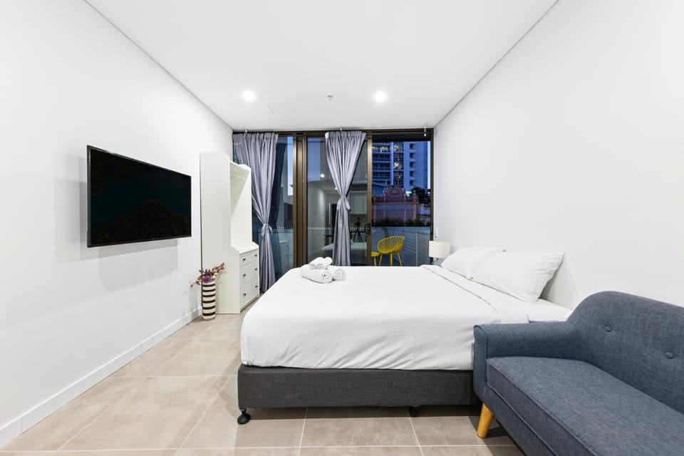 Arthur Hotel Bondi Junction no reception and house keeping no sofa bed Hotel in Sydney