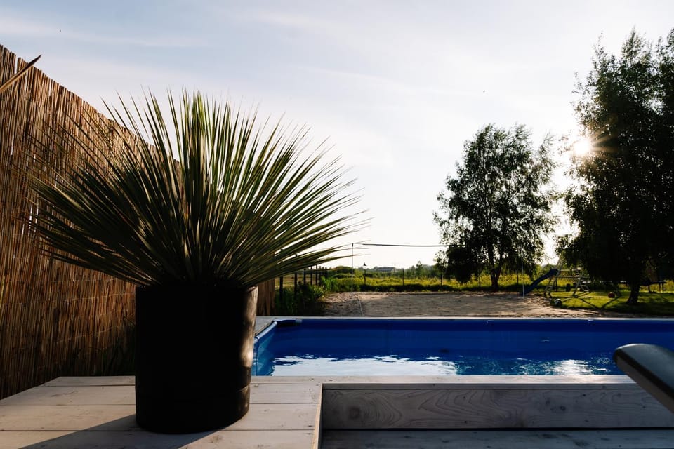Garden, Swimming pool