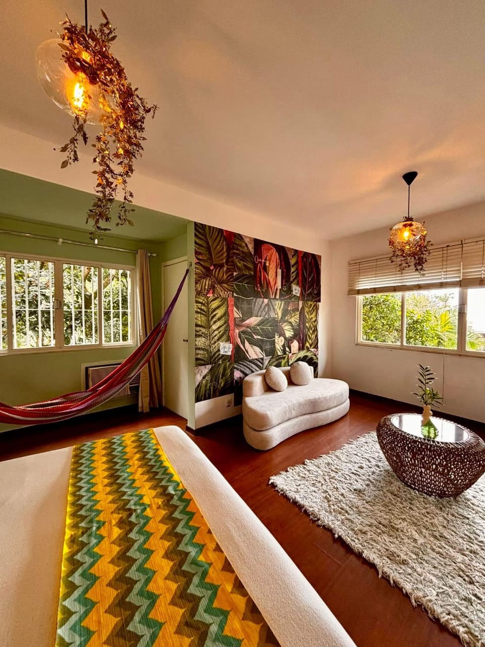 Living room, Photo of the whole room, Bedroom