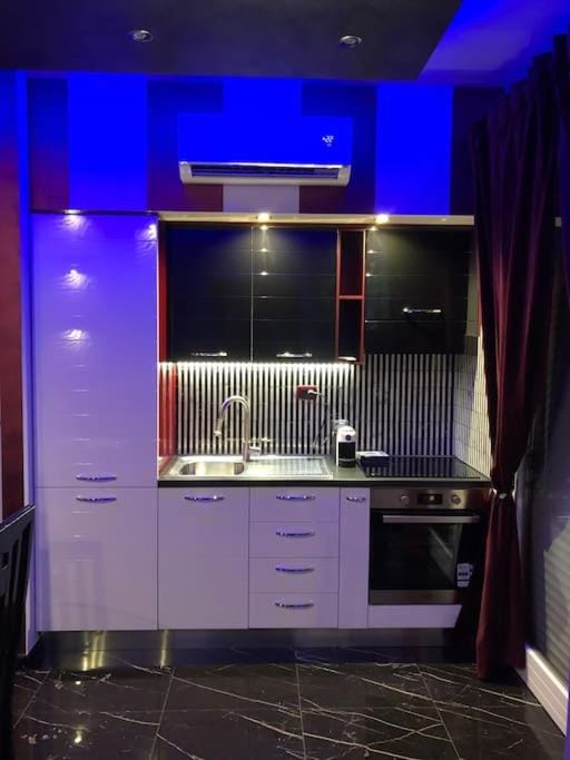 DEVILTHON SUITE NETTUNO Apartment in Nettuno