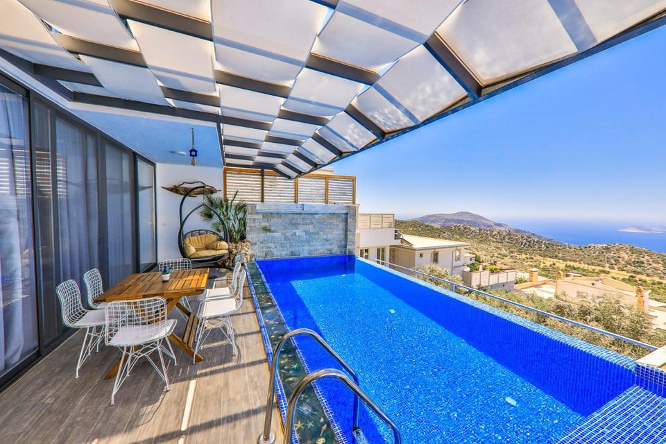 Natural landscape, View (from property/room), Pool view, Sea view, Swimming pool
